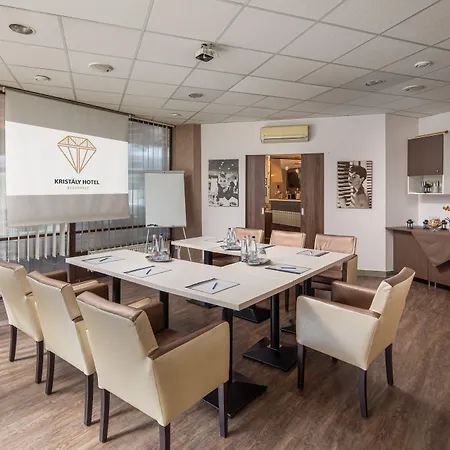 Kristaly Hotel 4*