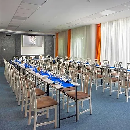 Kristály Hotel