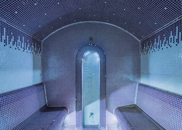 Kristály Hotel 4*