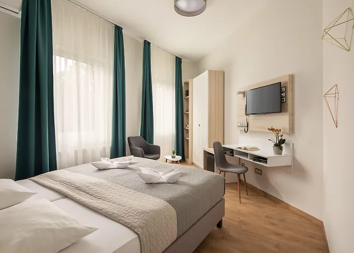 Kristály Hotel 4*